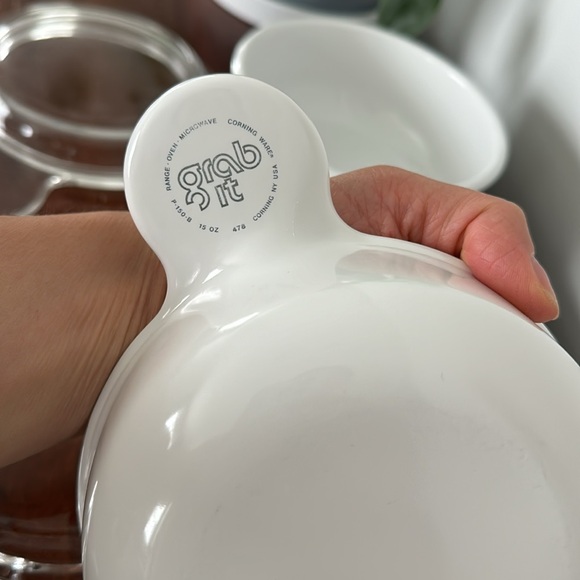 2 Vintage Corning Ware White Grab It Pans Single Serve - Picture 2 of 3